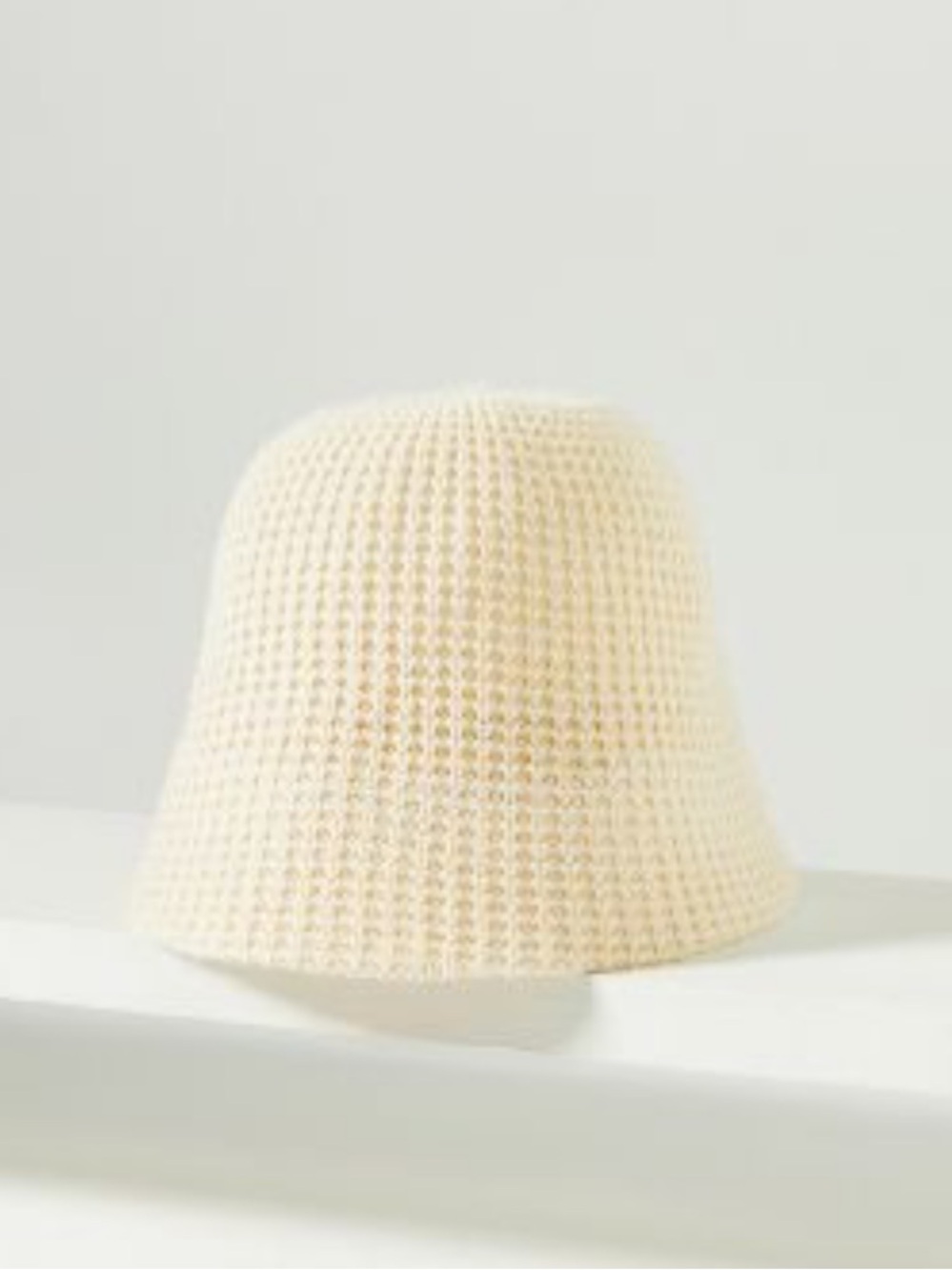 NWOT Anthropologie Cream Cloche Crochet Hat